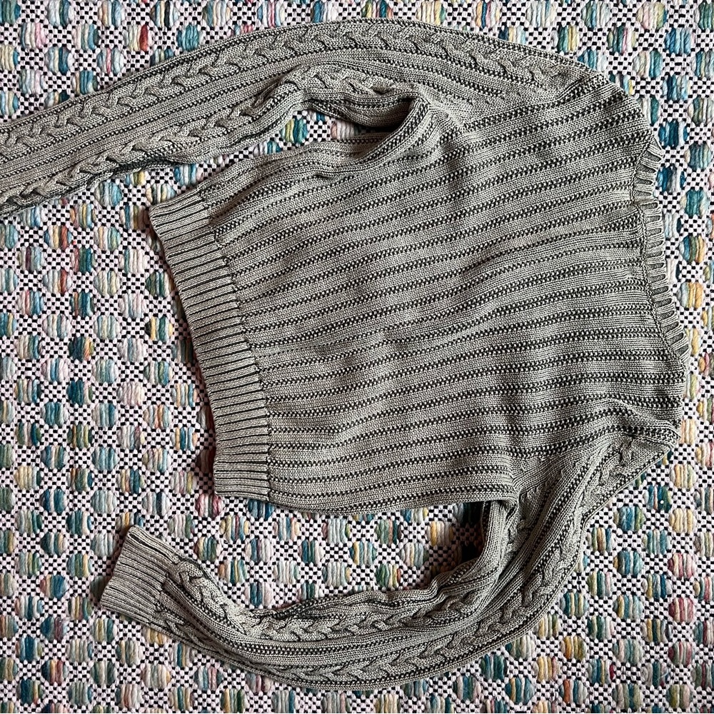 AMERICAN EAGLE KNIT SWEATER/CARDIGAN